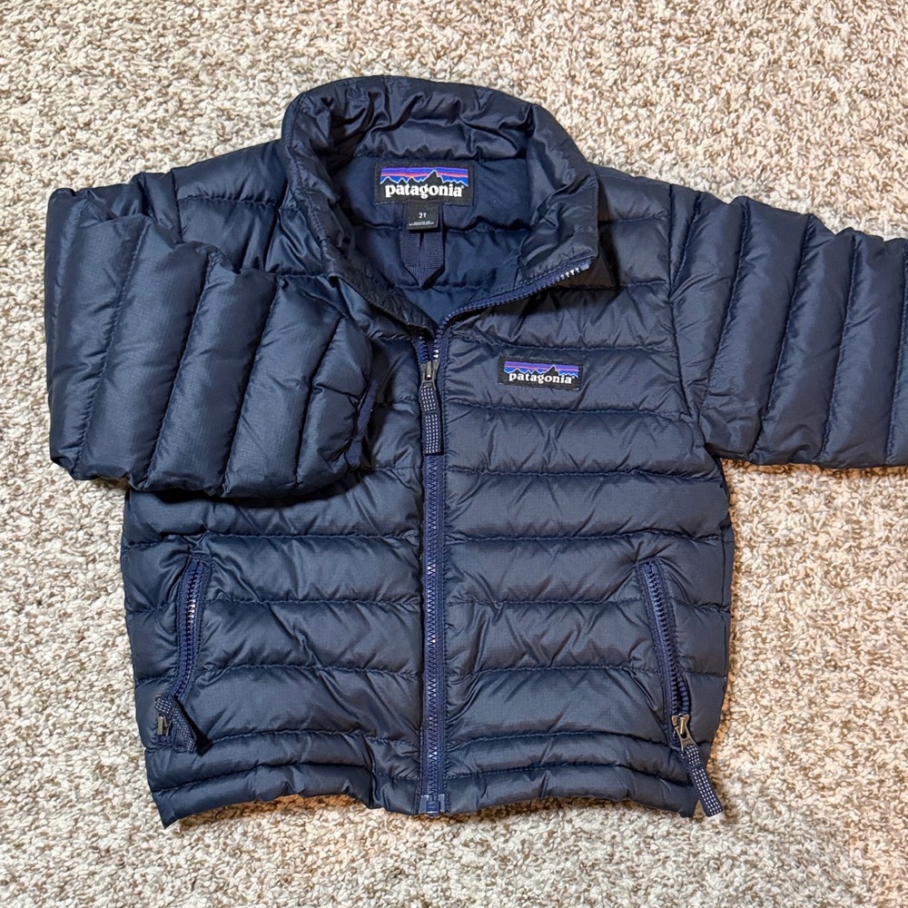Patagonia Toddler Down Feather Navy Sweater Puffer Jacket. 2T
